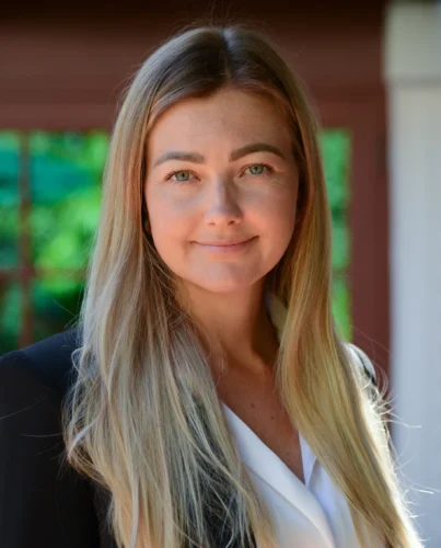 Raminta Gonzalez – Account Executive FFO